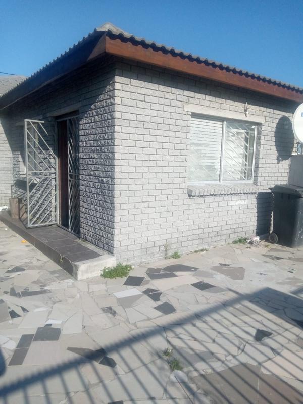 To Let 4 Bedroom Property for Rent in Crossroads Western Cape